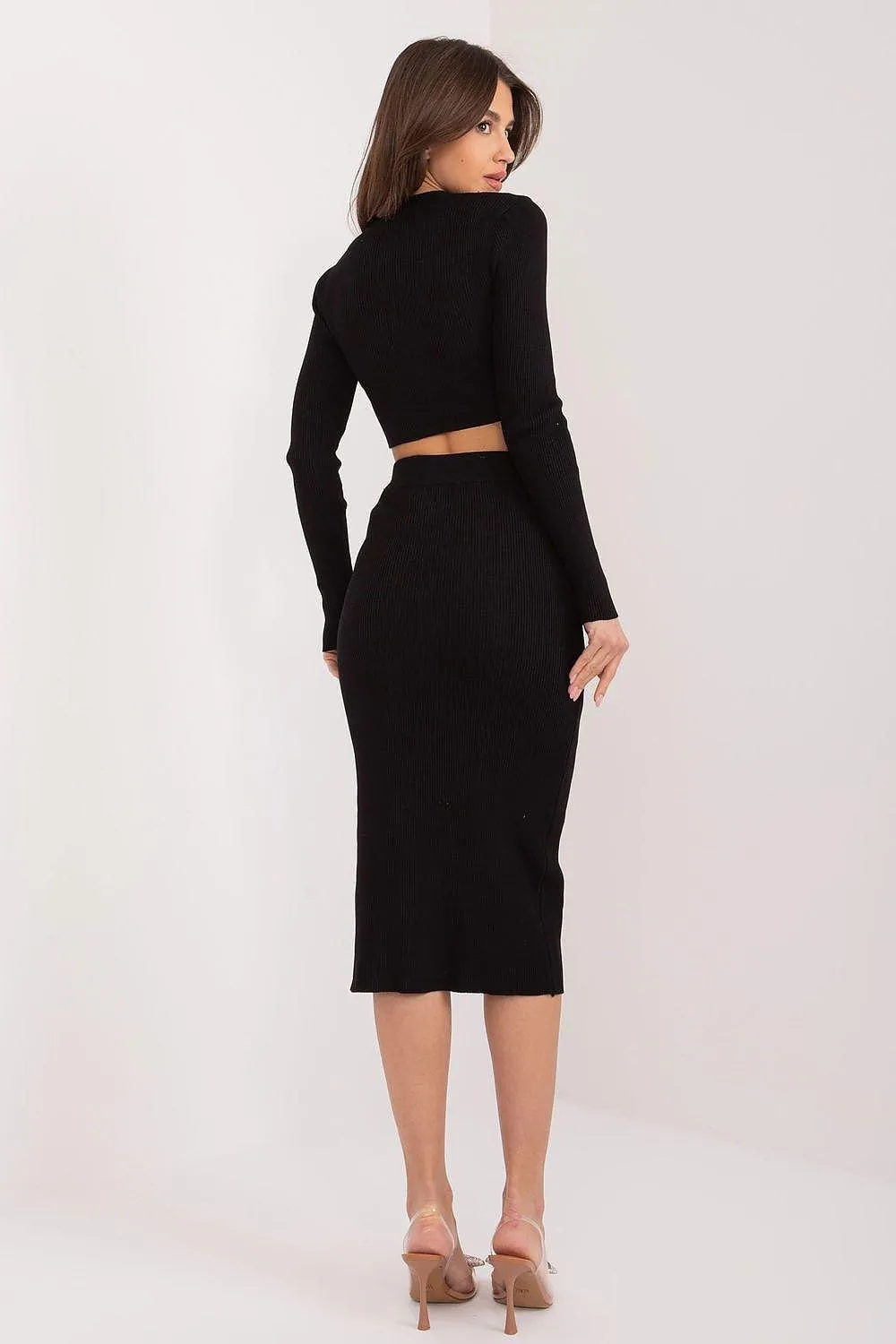 Factory Price long-sleeved sweater and midi skirt