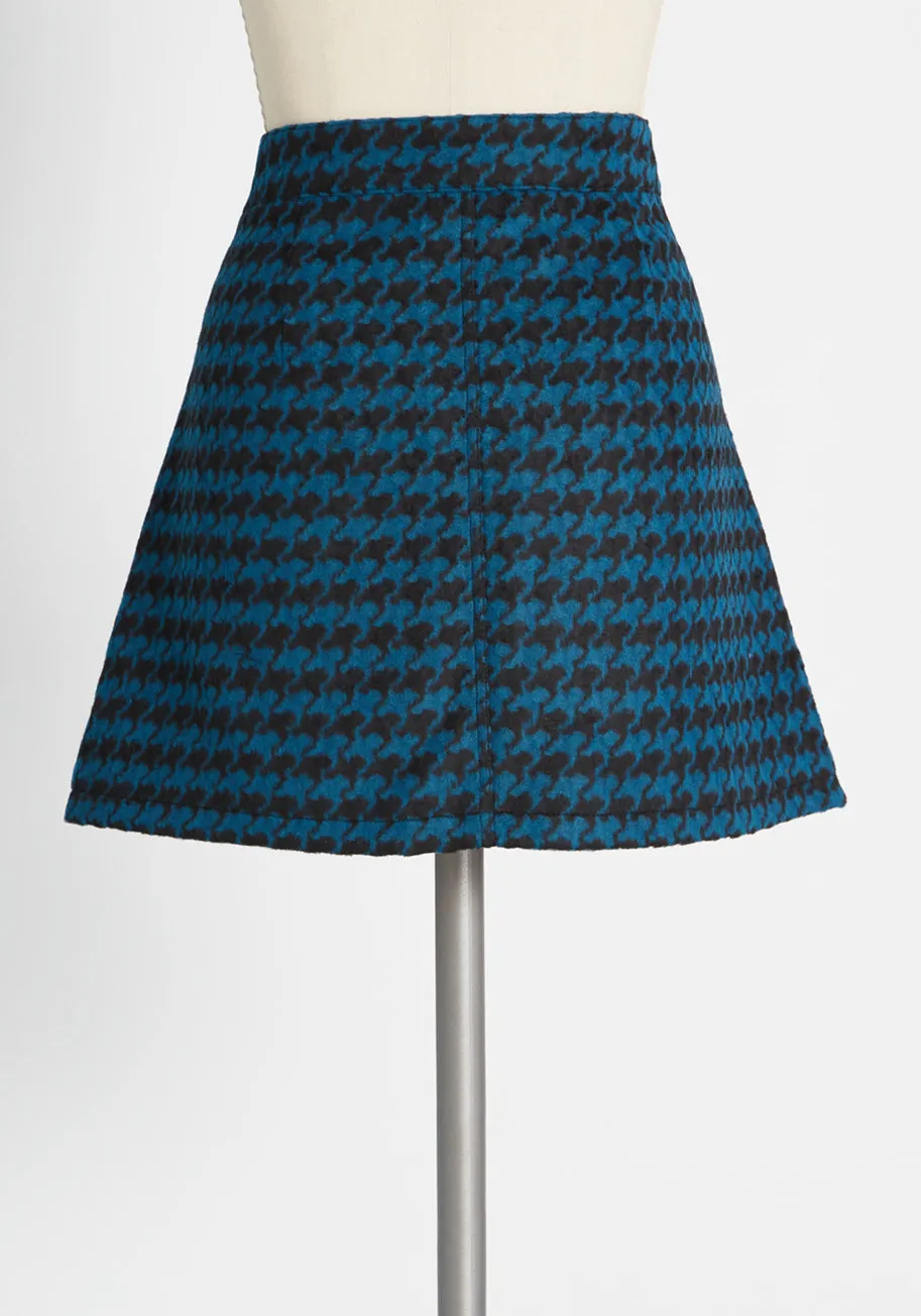 Feeling Zippy Houndstooth Mini Skirt