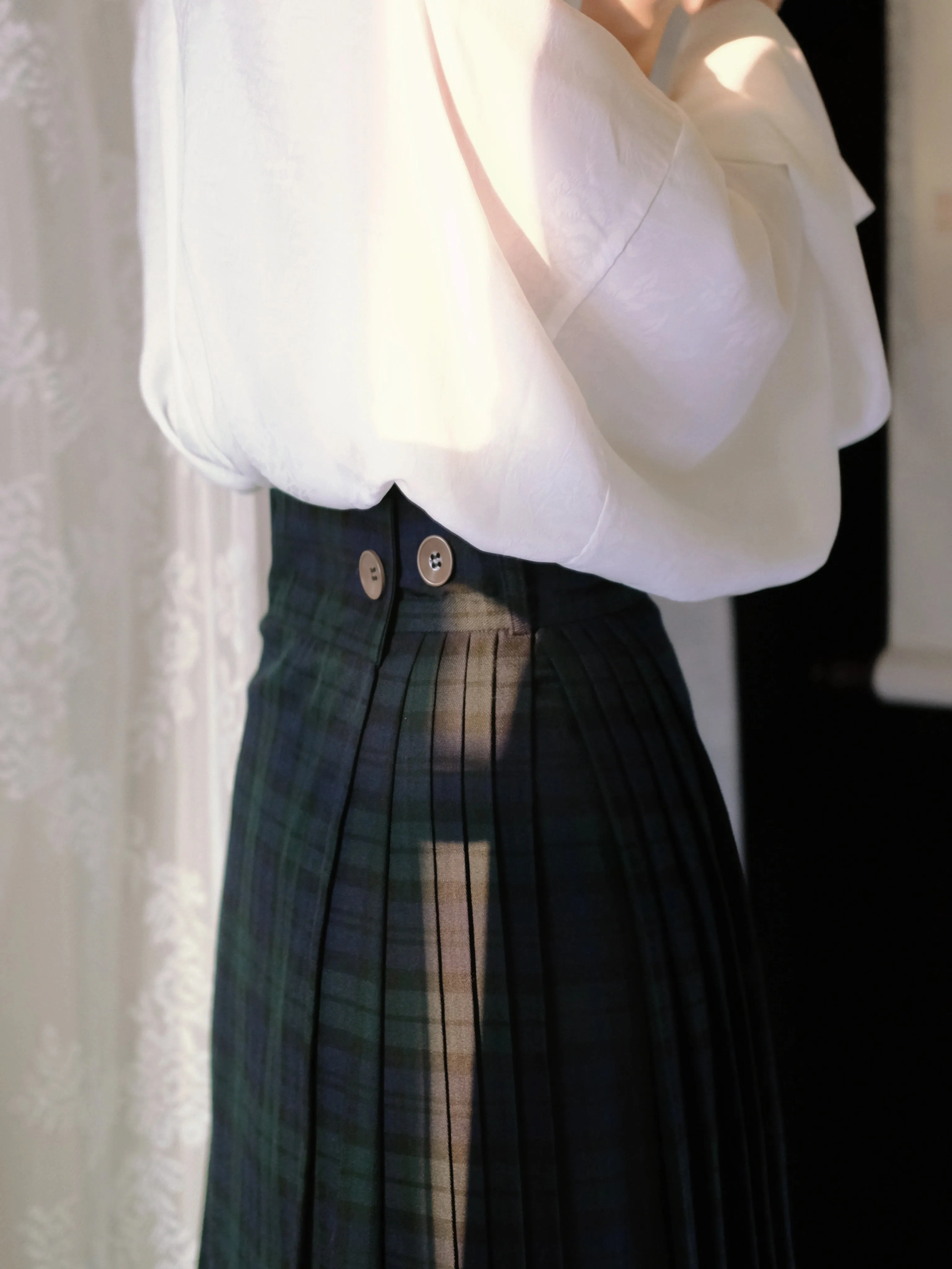 Ge Wen 格纹 Plaid Print Modernized Midi Mamian Skirt