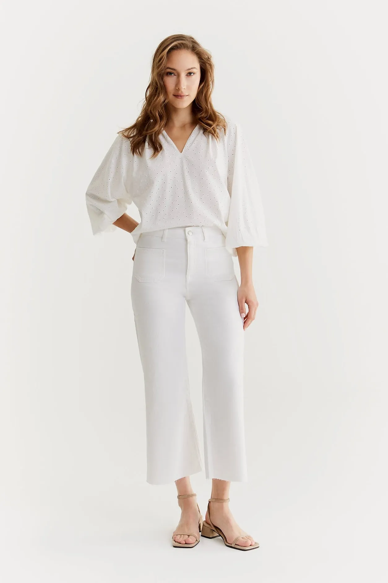 Larissa - High Waist Cropped Flare Jeans - White