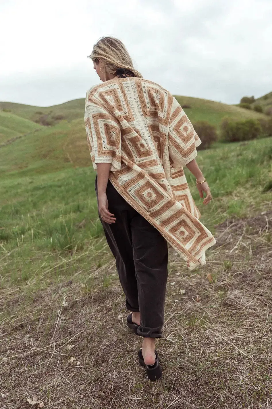 Regio Geometric Kimono in Beige - FINAL SALE