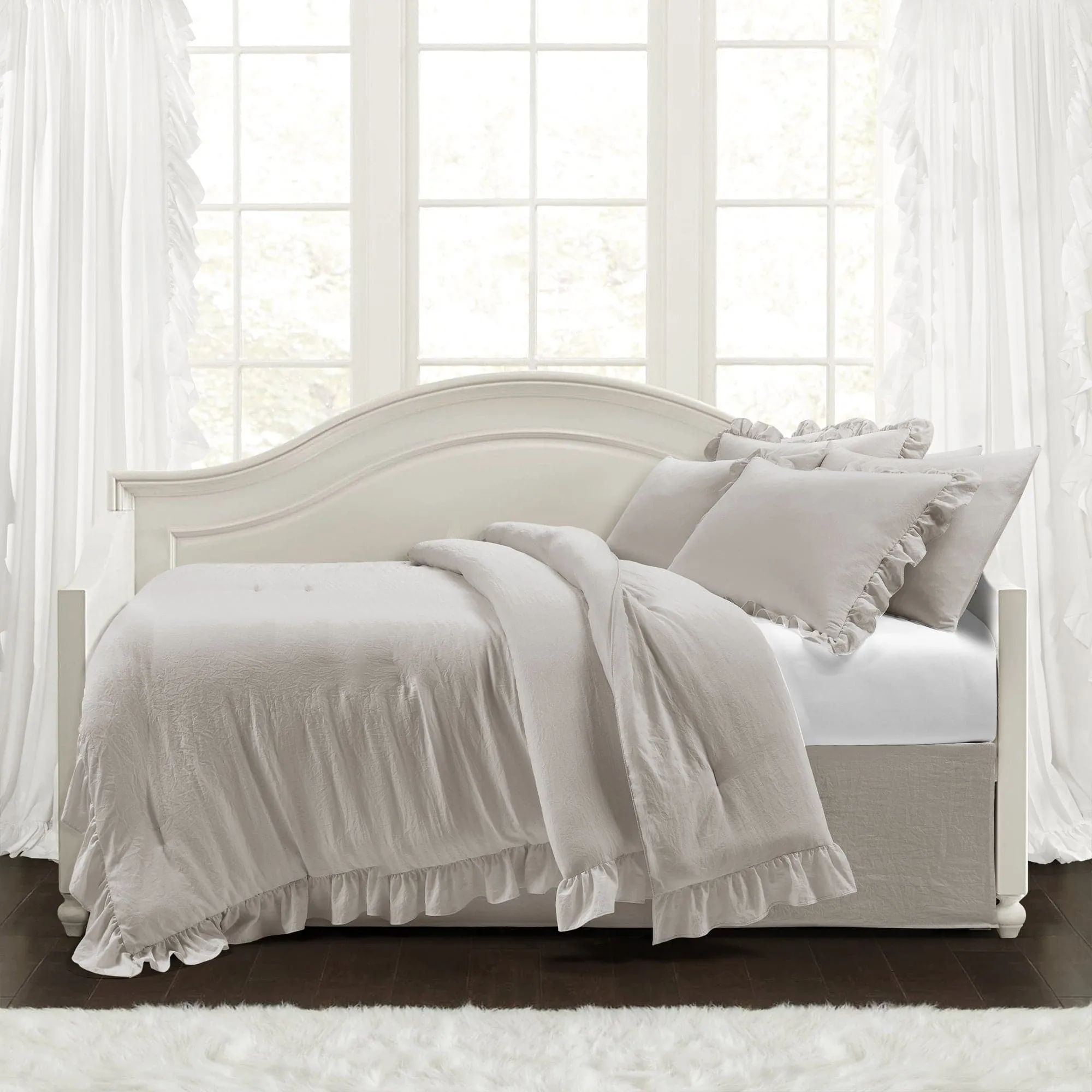 Reyna 6 Piece Daybed Comforter Set