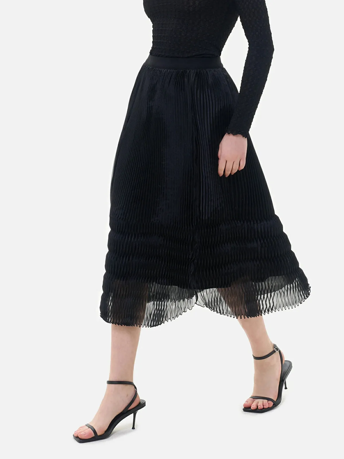 Solid V-Shaped Pleated Midi Skirt