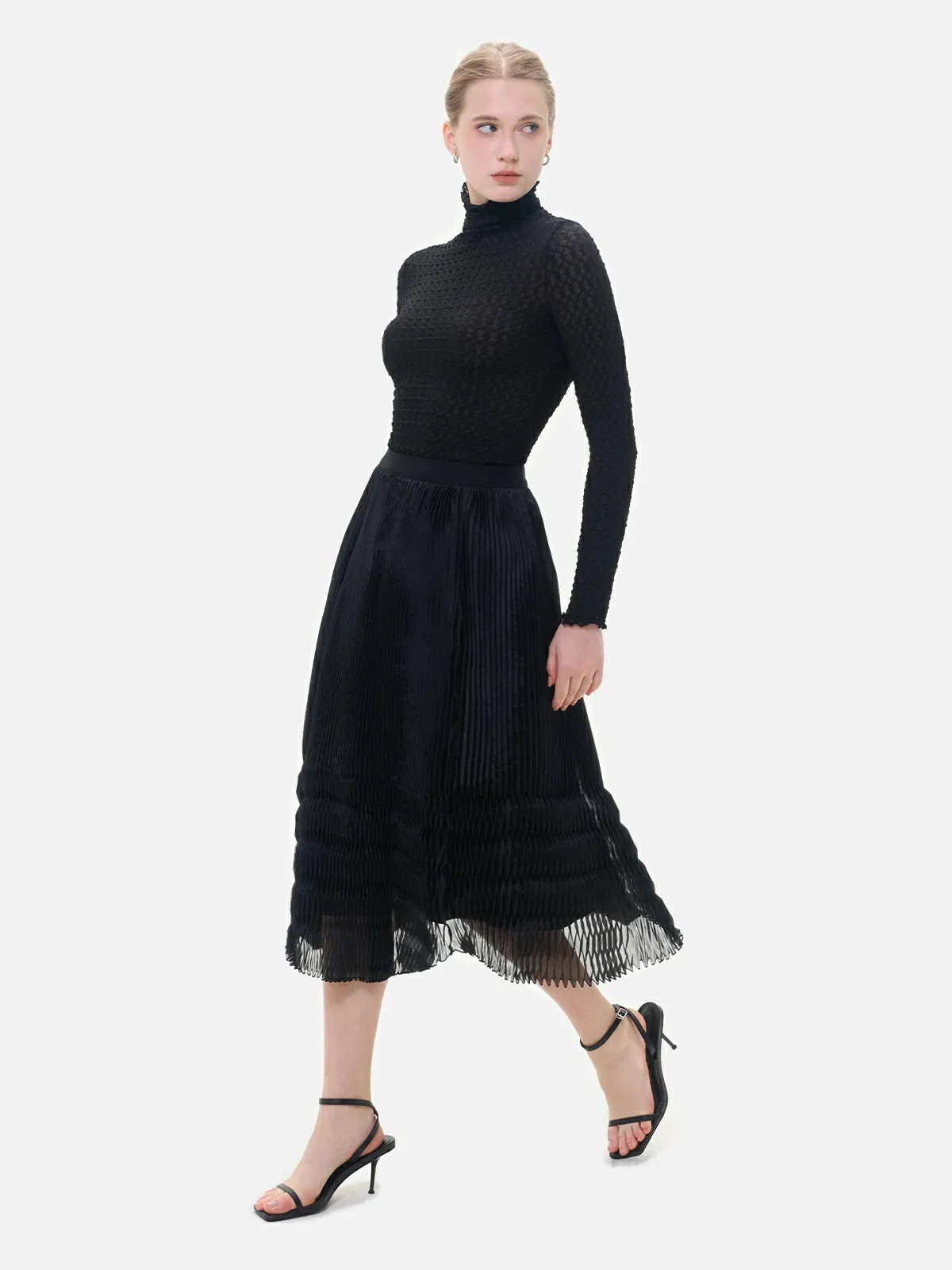 Solid V-Shaped Pleated Midi Skirt