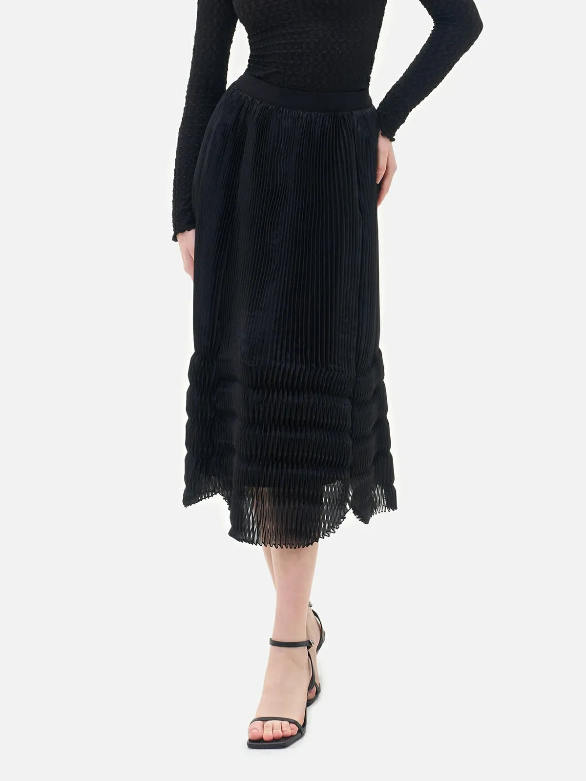 Solid V-Shaped Pleated Midi Skirt