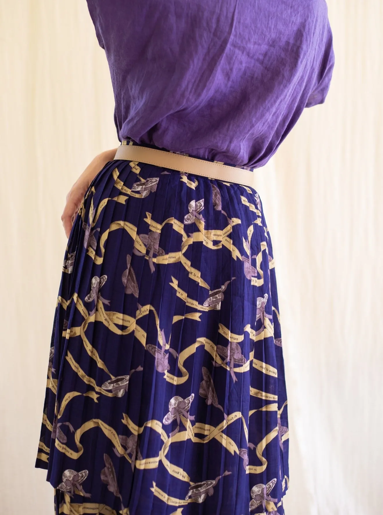 Vintage Ribbon Print Navy Blue Midi Skirt