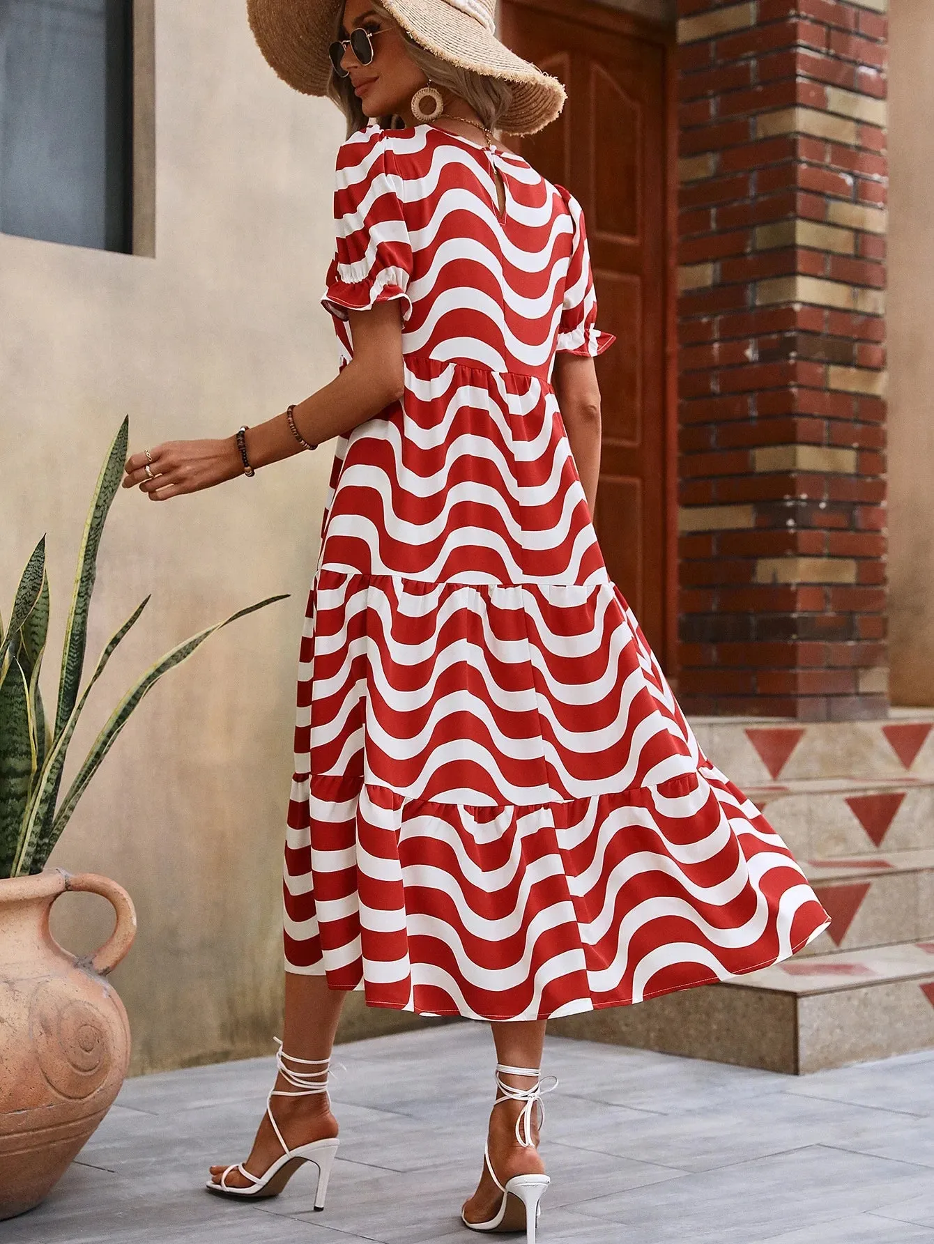 Wave Stripe Short Bubble Sleeves Skinny O-neck High Waist Midi Dress