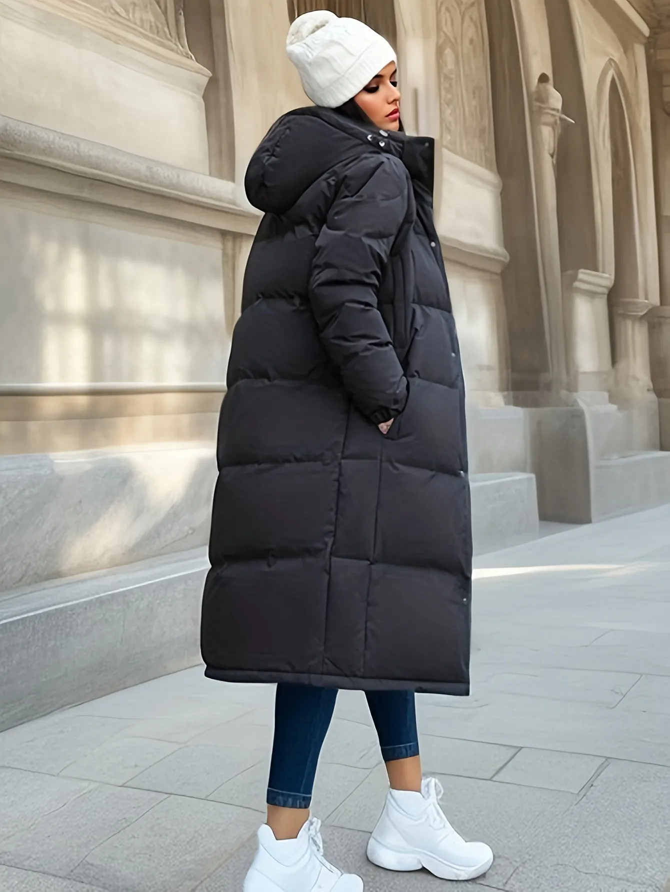 Women's Stylish Long Down Coat with Hood and Padding | Ideal for Autumn/Winter