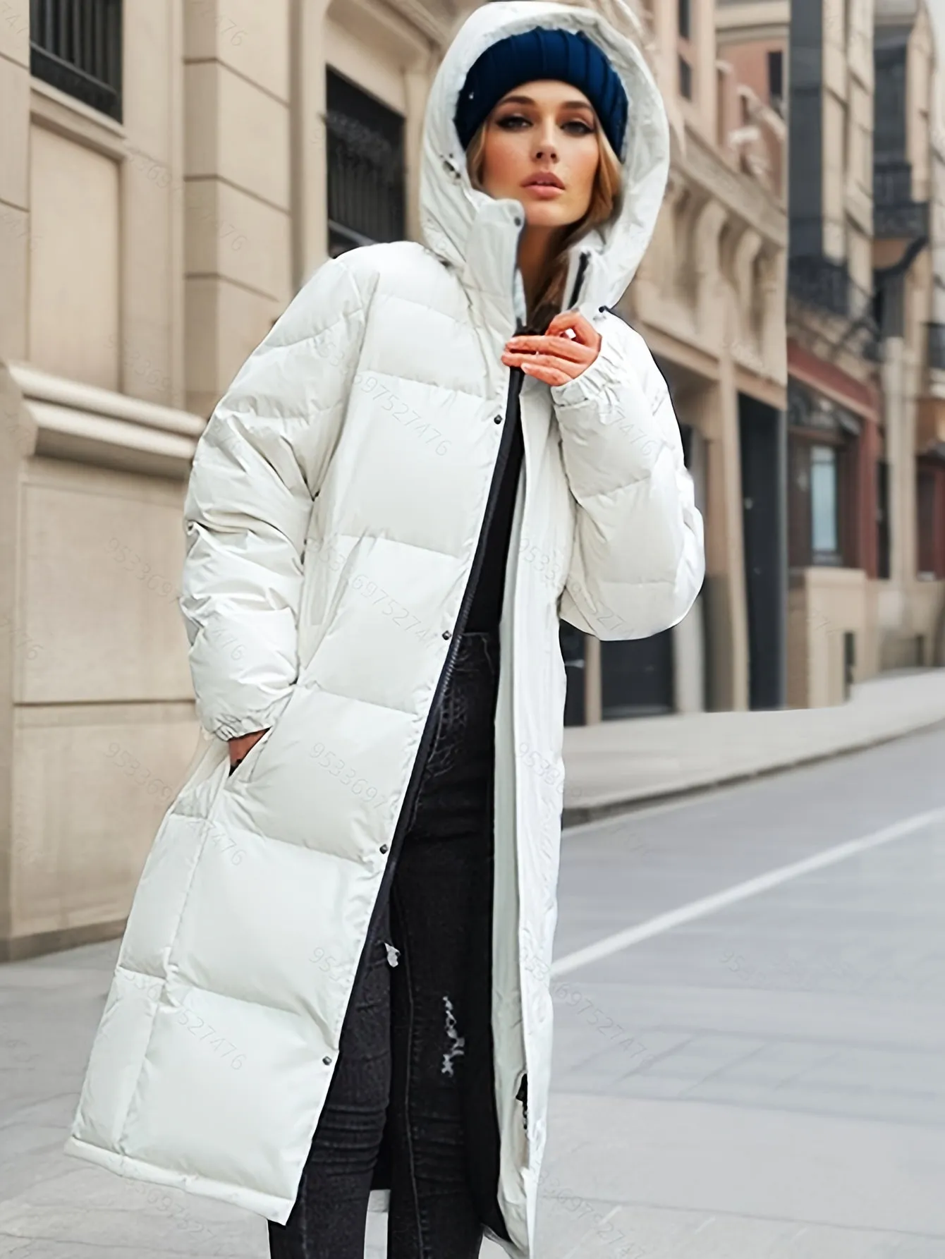 Women's Stylish Long Down Coat with Hood and Padding | Ideal for Autumn/Winter