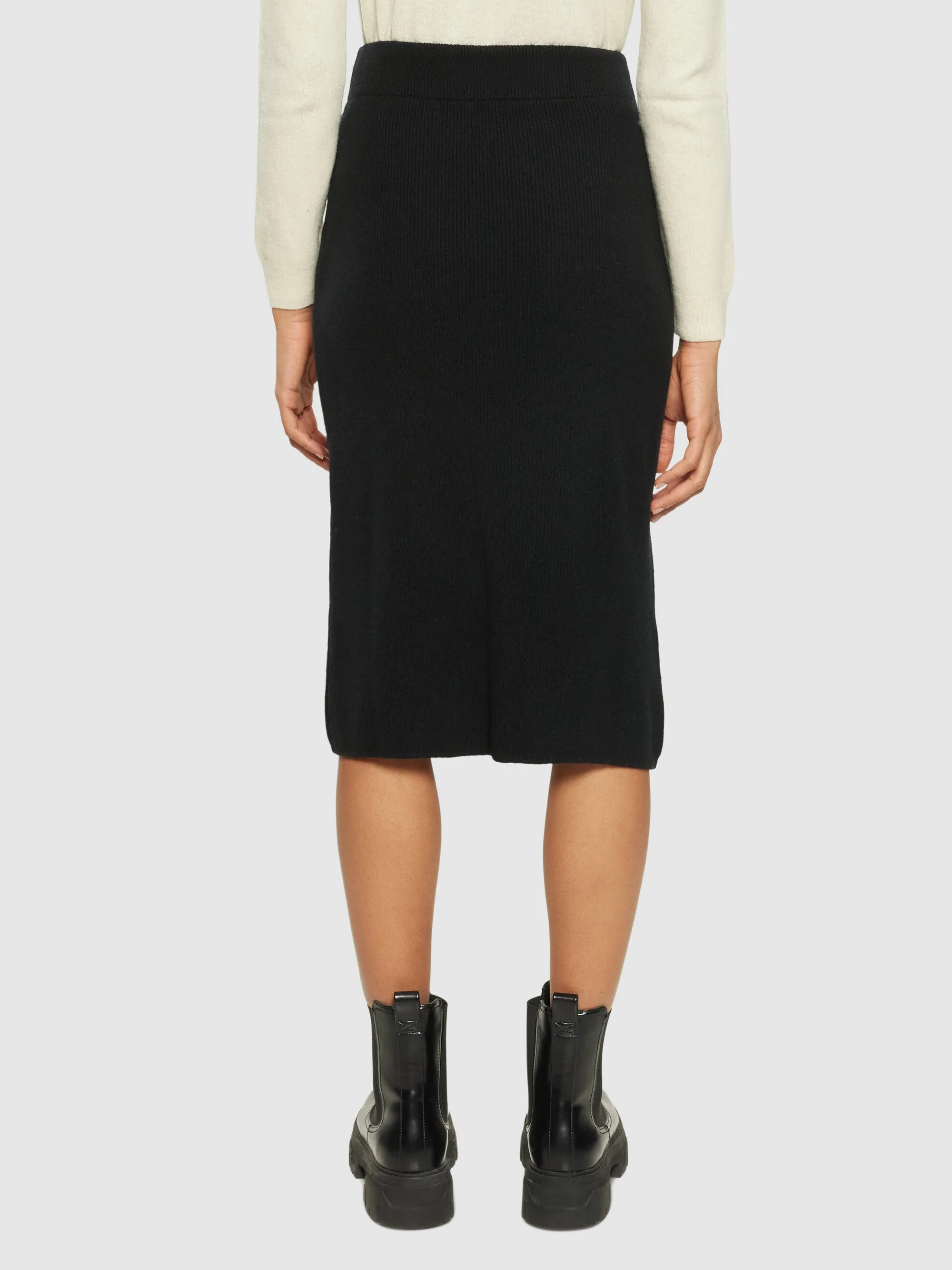 Wool midth lengt rib knit skirt - Black Jet