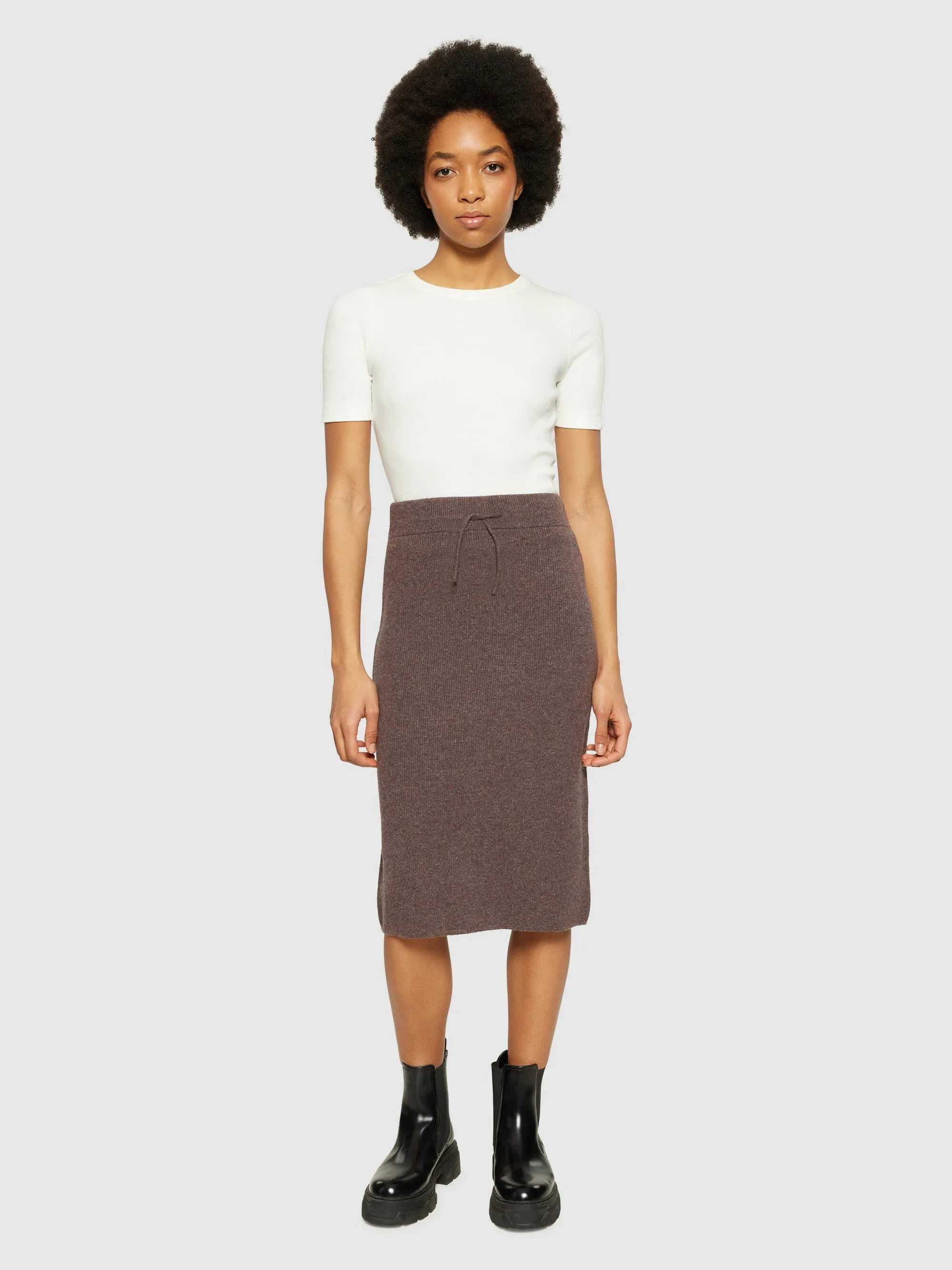 Wool midth lengt rib knit skirt - Demitasse (brown)