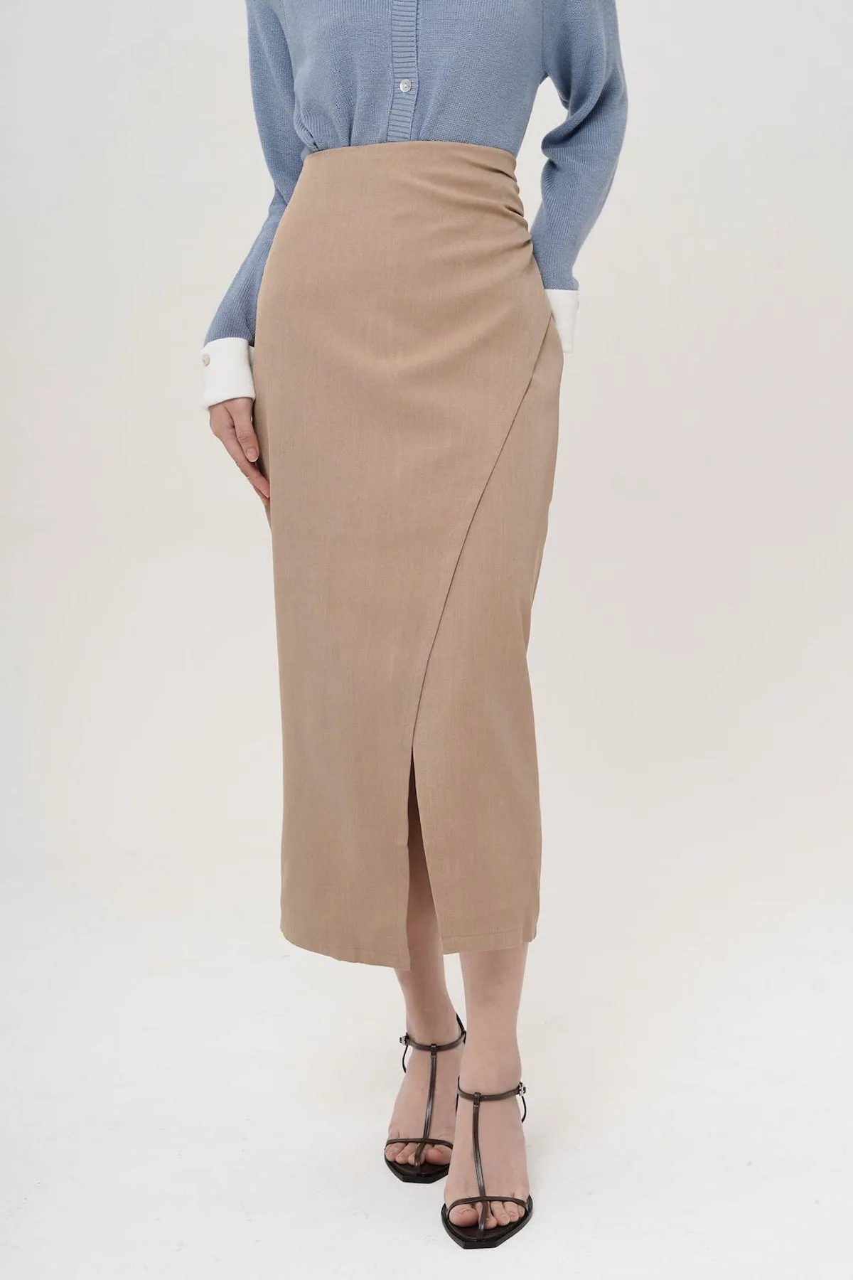 Zamora Midi Skirt In Brown